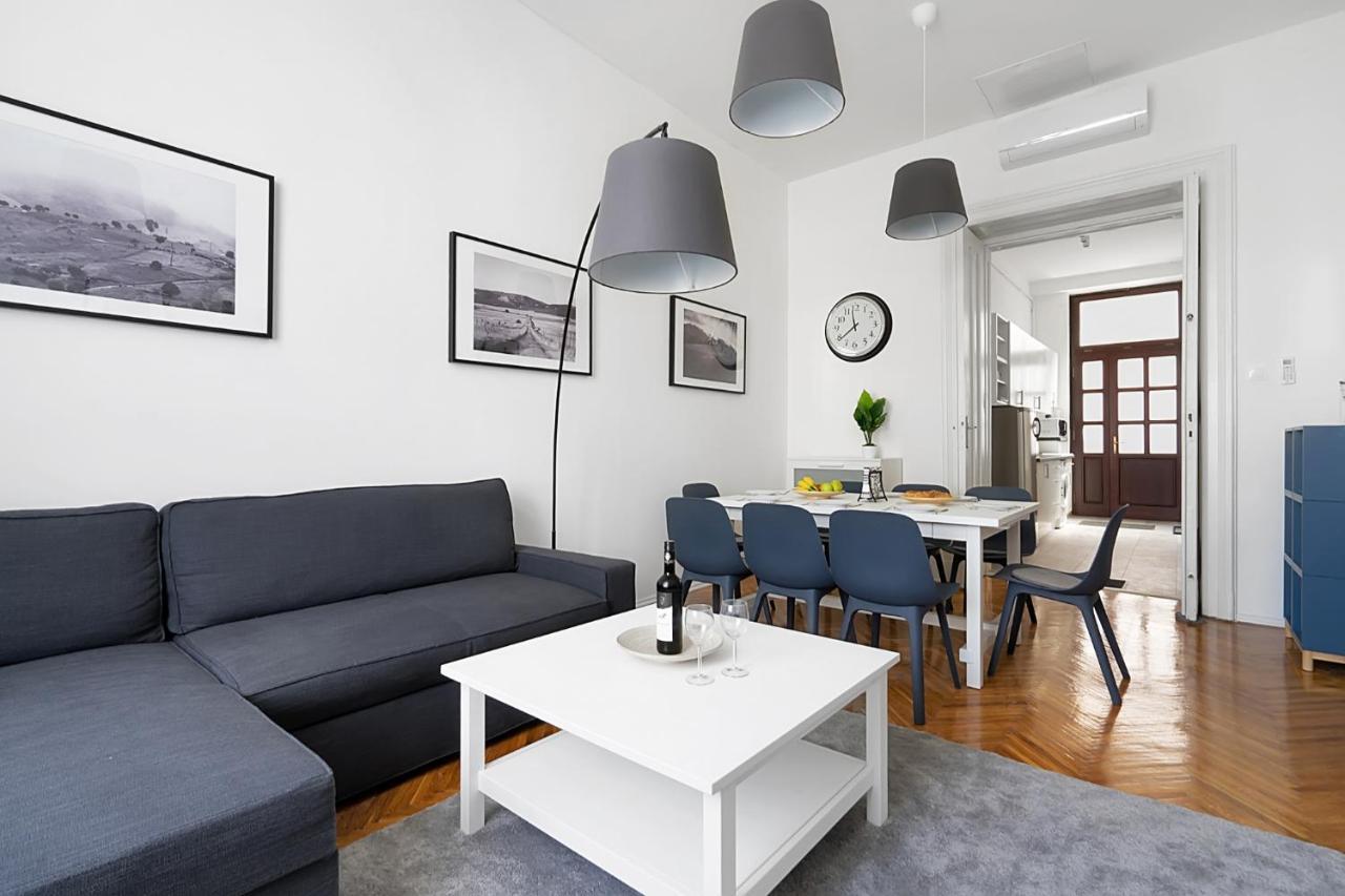 Bpr Cosmos Design Suite With A/C Budapest Extérieur photo