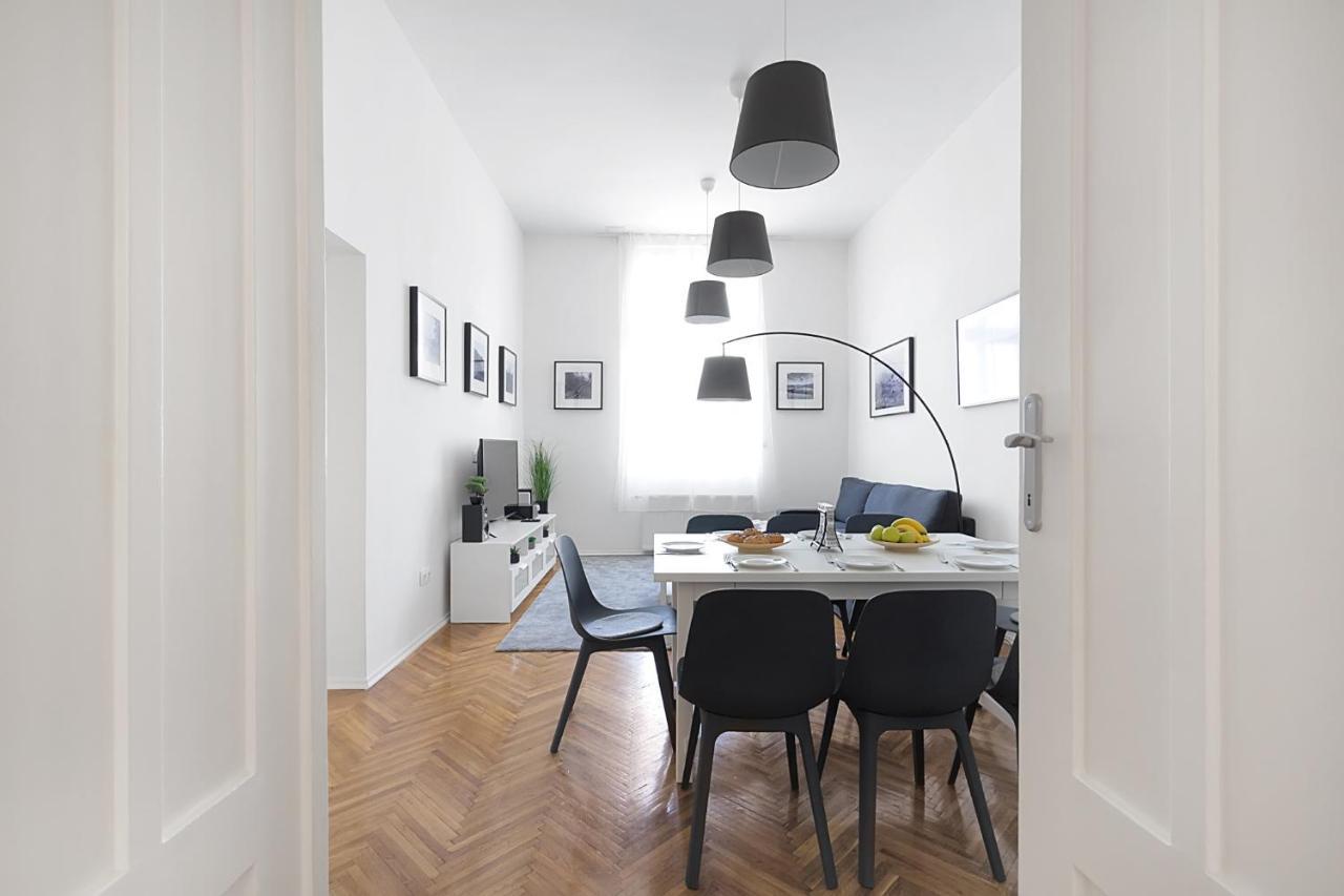 Bpr Cosmos Design Suite With A/C Budapest Extérieur photo