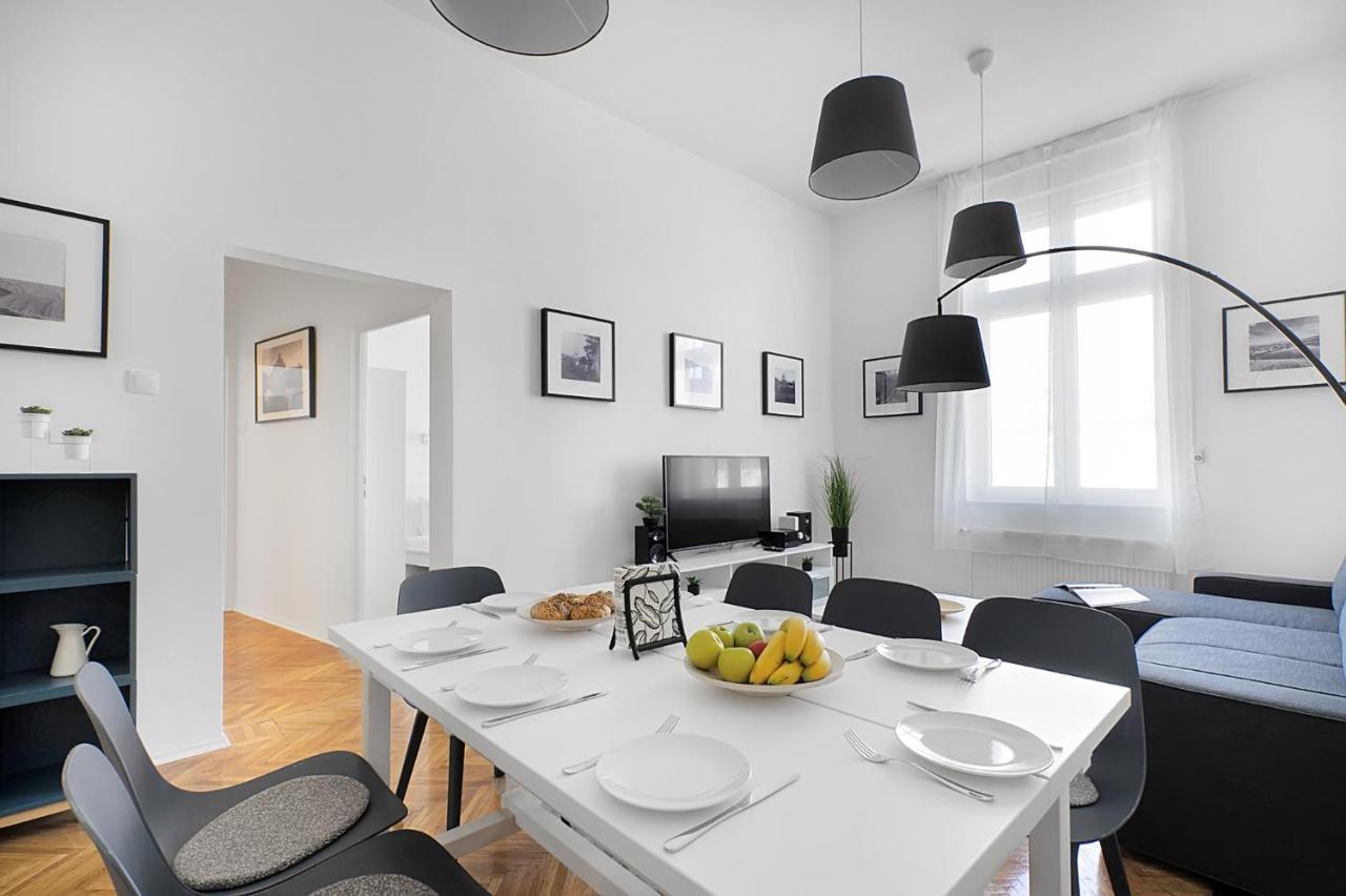 Bpr Cosmos Design Suite With A/C Budapest Extérieur photo