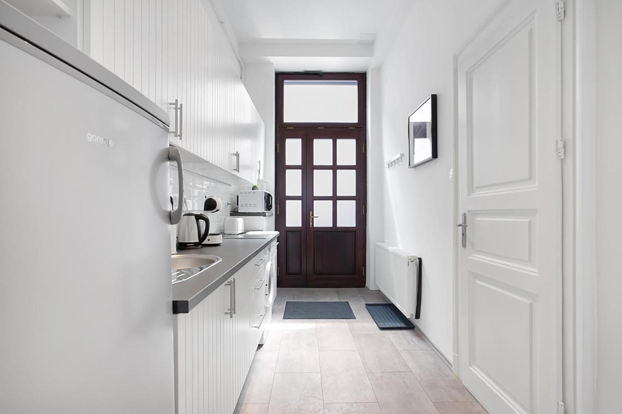 Bpr Cosmos Design Suite With A/C Budapest Extérieur photo