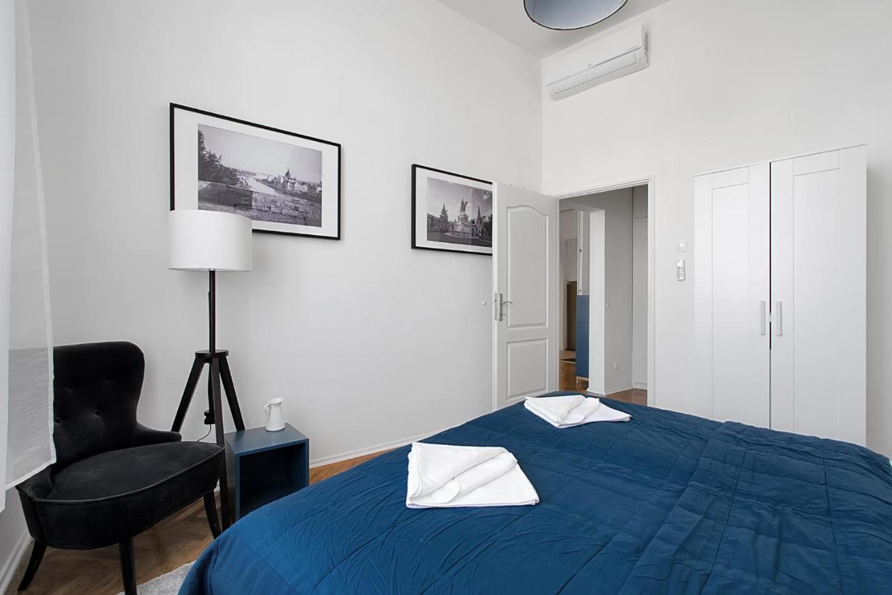 Bpr Cosmos Design Suite With A/C Budapest Extérieur photo