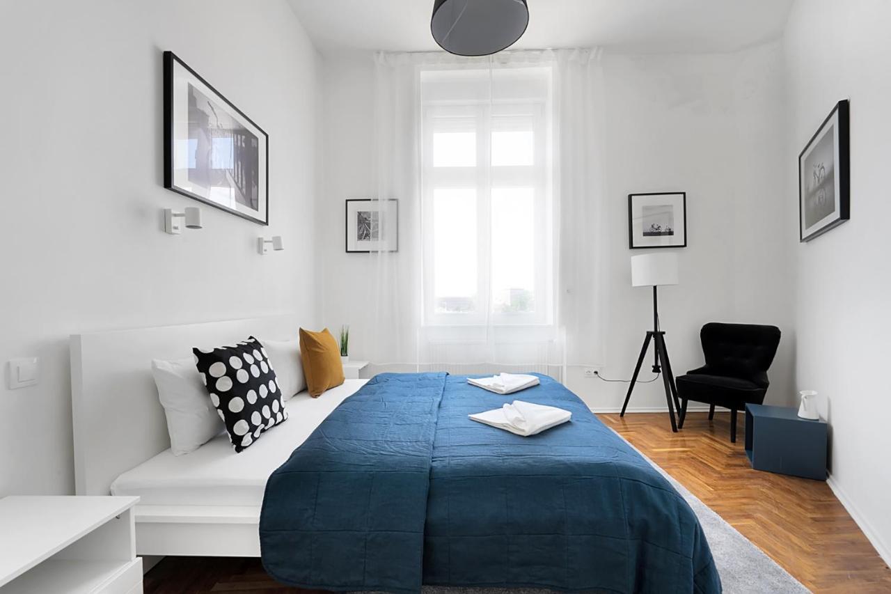 Bpr Cosmos Design Suite With A/C Budapest Extérieur photo